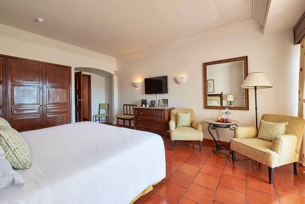 DFH_Classic+Deluxe_Rooms_HIGH-(7).jpg