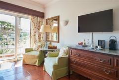 Interconnecting Classic Room with Golf or Sea View