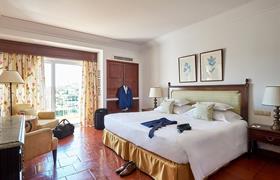 Grand Classic Room of Dona Filipa Hotel