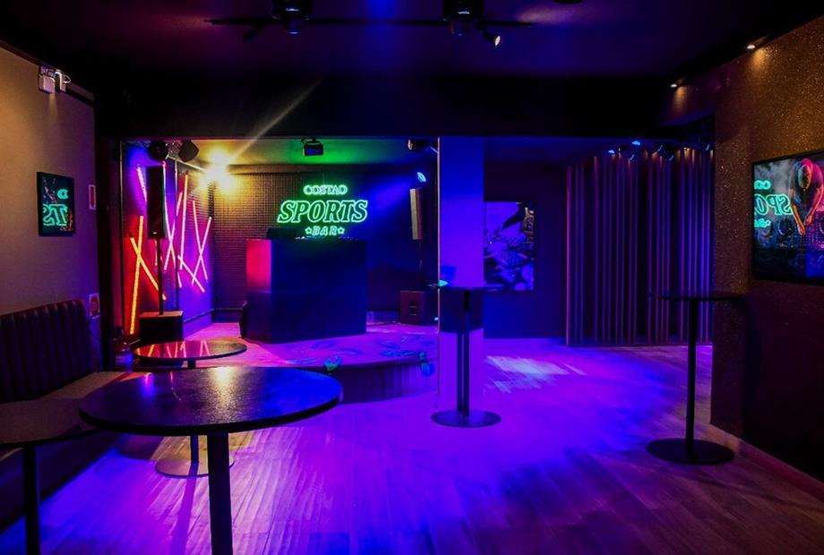 sportsbar2.jpg