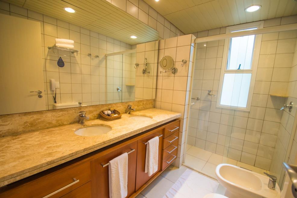 banheiro suite luxo.jpg