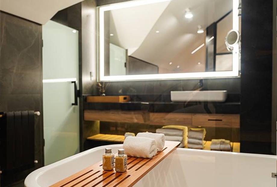 bavaria_suites_digital (16 of 58).jpg