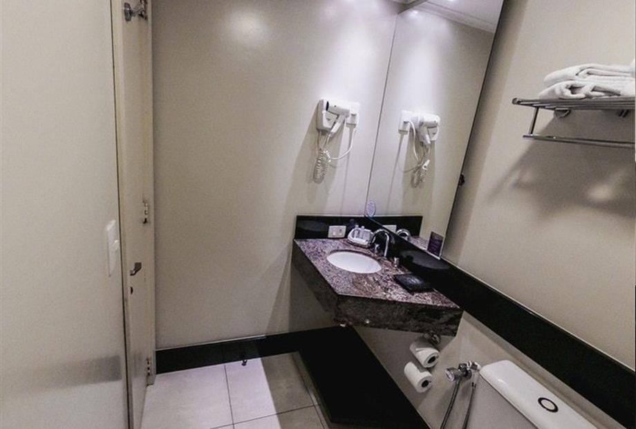 banheiro luxo (417) 2.jpg