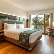 SUPERIOR CASAL - FRENTE PRAIA