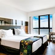 DELUXE 2 CAMAS DE SOLTEIRO - FRENTE MAR