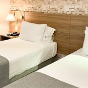 Quarto Luxo Cama Twin com Varanda