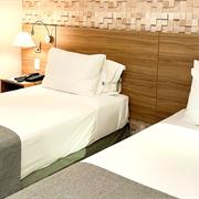 Quarto Luxo Cama Twin com Varanda