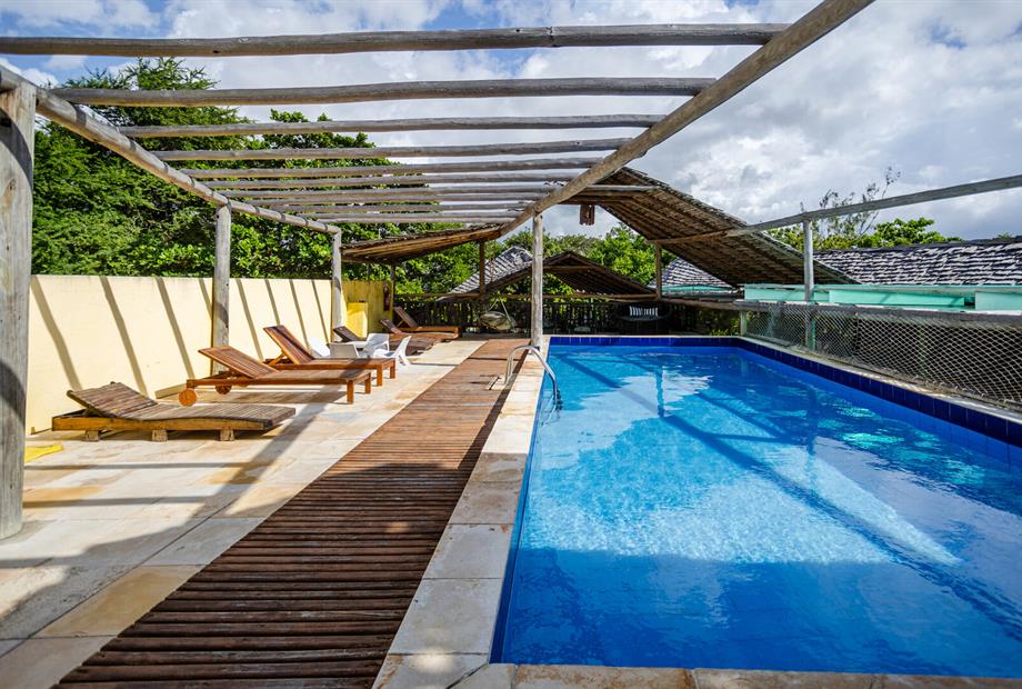 piscina 1_easy-resize.com.jpg