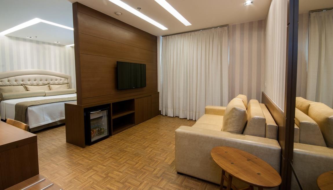 suite master (1)_easy-resize.com.jpg