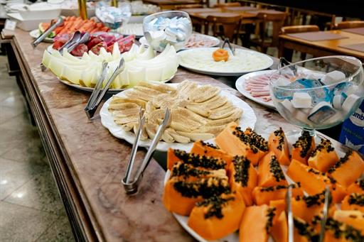 restaurante carlton café da manhã_.jpg