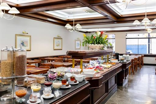 restaurante carlton.jpg