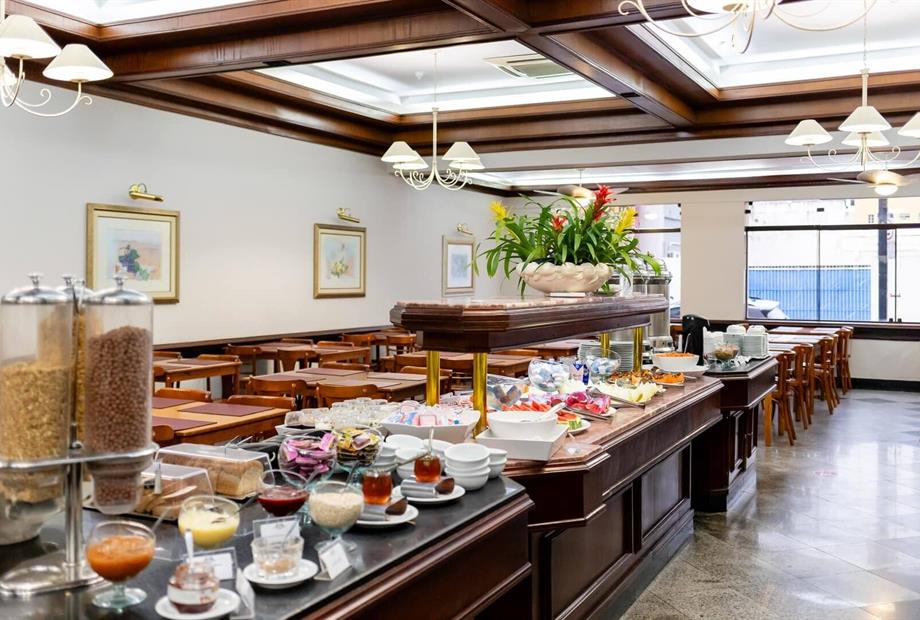 restaurante carlton.jpg