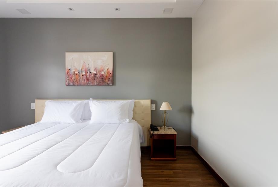 suíte luxo 3 ambientes_(15).jpg