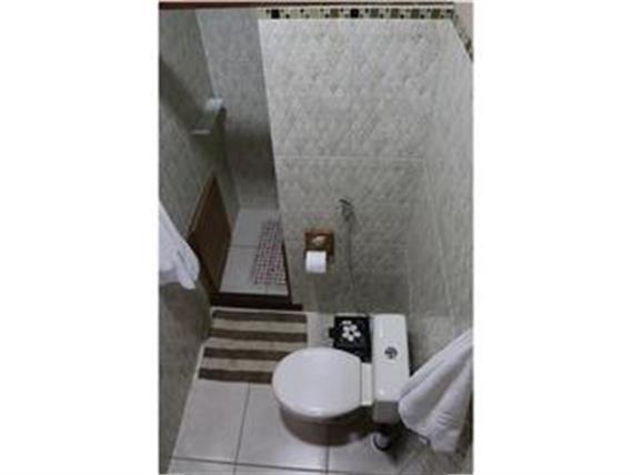 Banheiro Vila Jurará