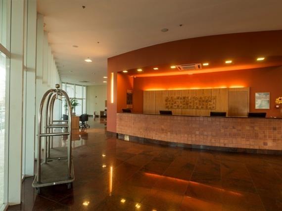 lobby -5163.jpg