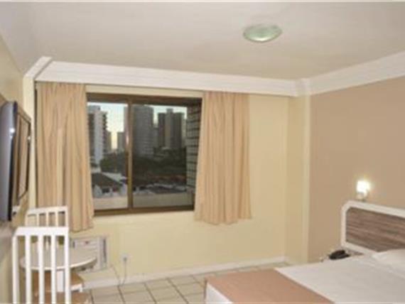 STANDARD INDIVIDUAL COM UMA CAMA DE CASAL