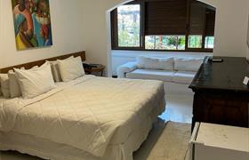 Suíte executiva térreo do Quinta do Porto Hotel