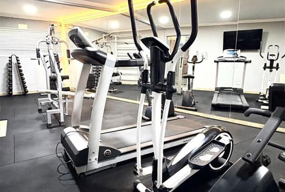 academia hotel del rey 02.jpg