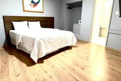 SUÍTE JUNIOR CASAL - 01 CAMA CASAL 