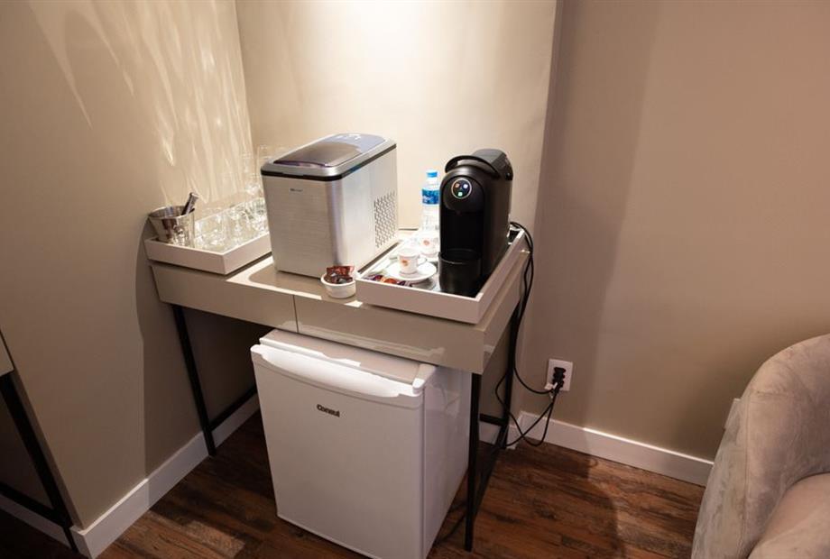 suíte premium frigobar.jpg