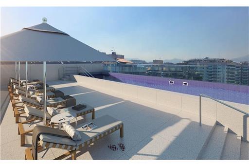 piscina site cropped.jpg