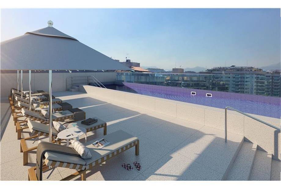 piscina site cropped.jpg