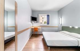 Standard Casal Semi Adaptado  do Slim Hotel São Paulo Frei Caneca