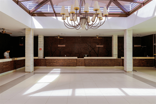 recepção hotel pousada.jpg