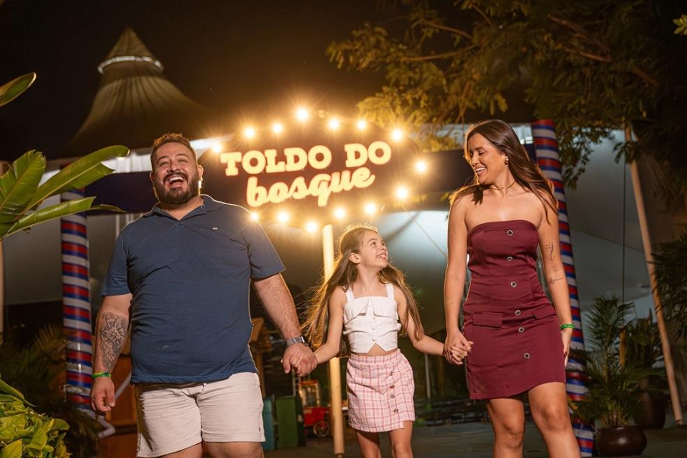 toldo_do_bosque_-_familia__r.jpg
