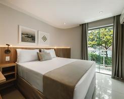 Premium Suite with Living Area