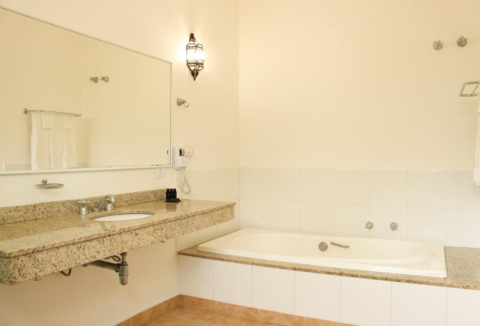 suite master banheiro 1.jpg