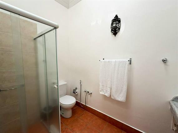 suite luxo banheiro.jpg