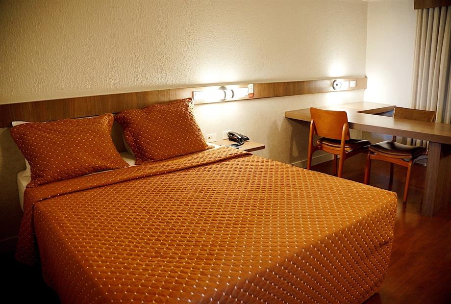 quarto terra cota lx cama 50p.jpg