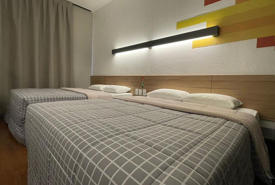 mais uma 02camas.jpeg