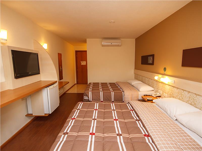 21 - quarto.jpg