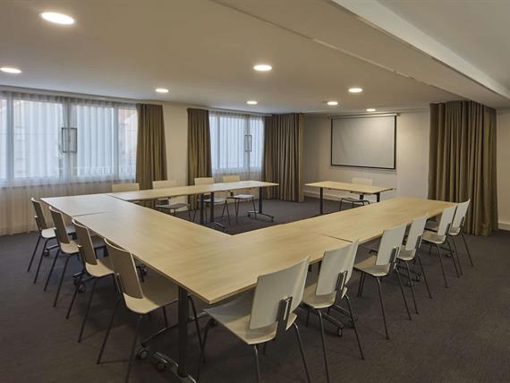 sala mesa u 2.jpg