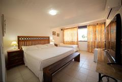 SUPERIOR SEM VARANDA