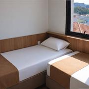 Quarto Triplo Standard Solteiro
