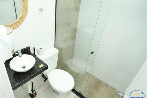banho apt 7 light.jpg