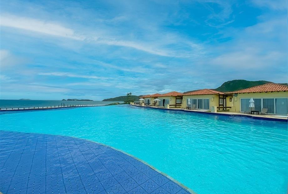 piscina (22) editada.jpg