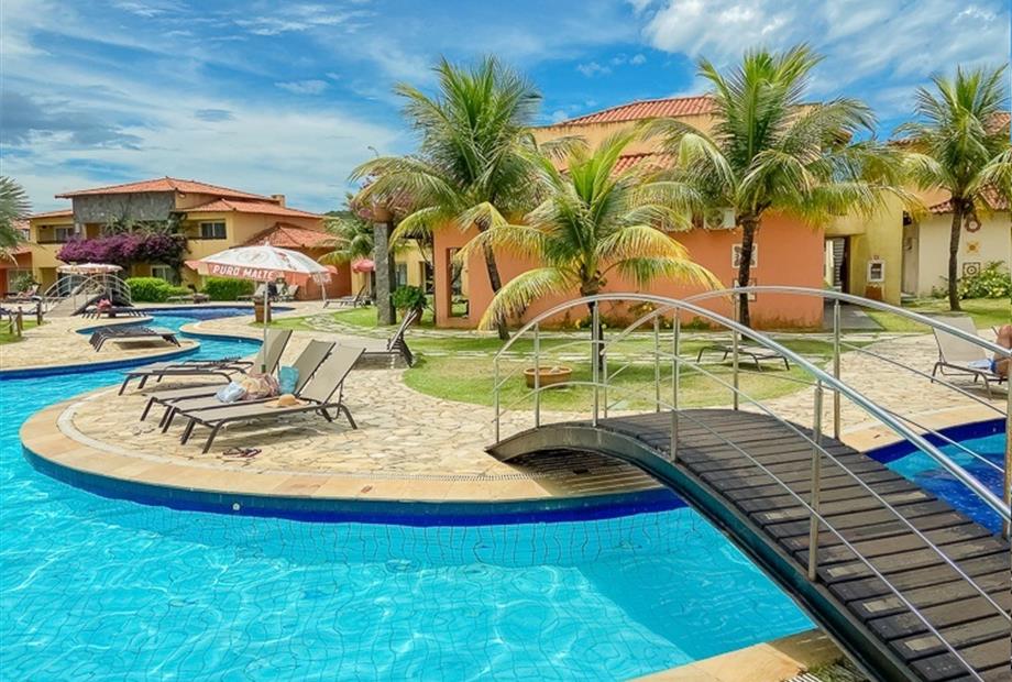 piscina (16) editada.jpg