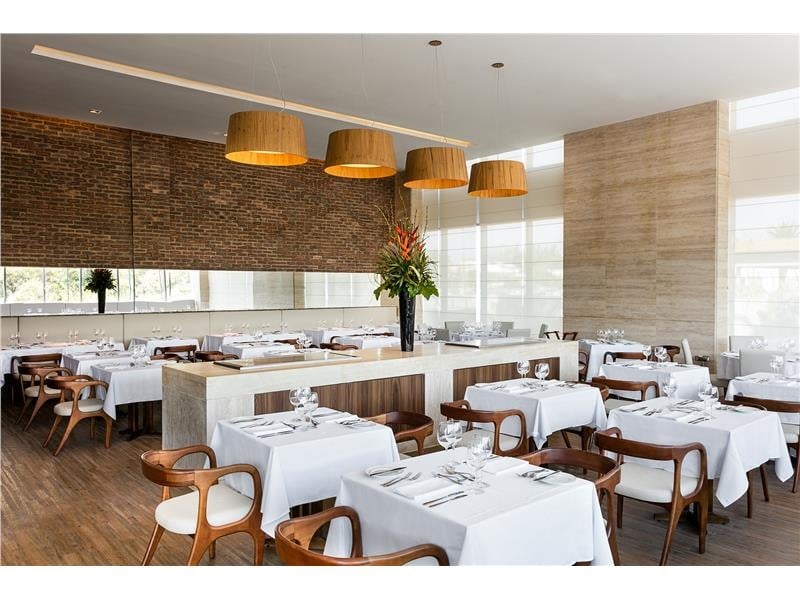BW Americas 5 - Restaurante 02.jpg