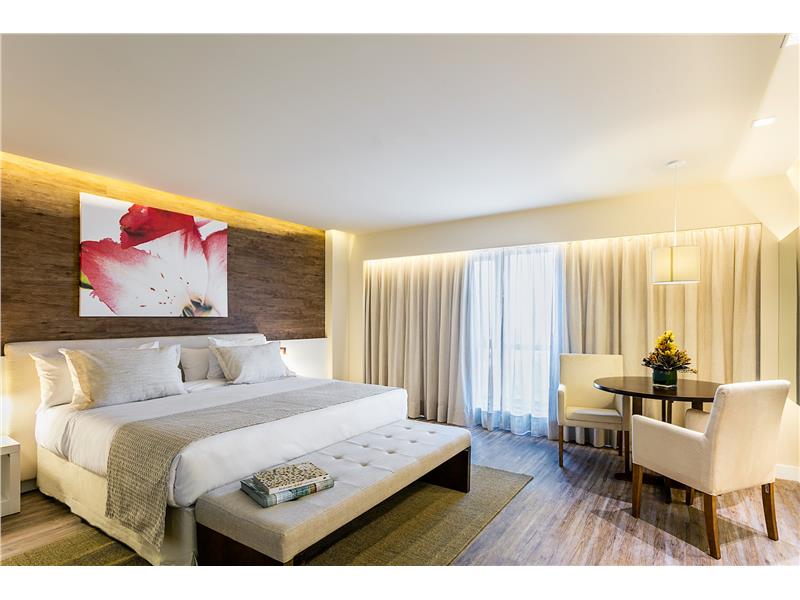 BW Americas 7 - Apartamento 2 Luxo 01.jpg