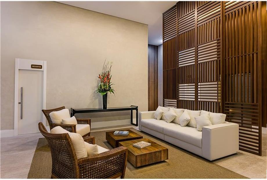 BW Americas 2 - Lobby 02.jpg