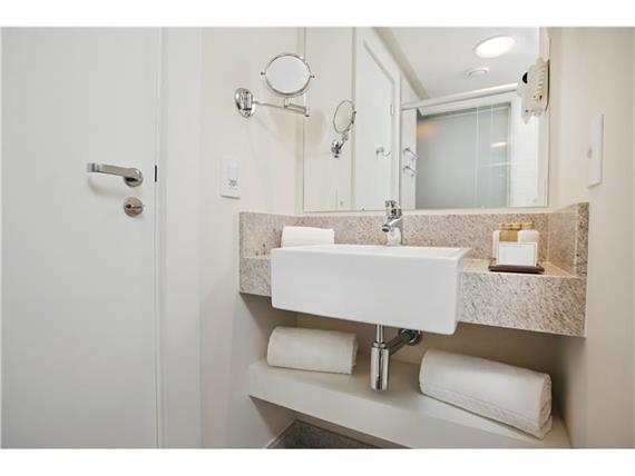 BW Icaraí - Apartamento Lx-Ex Banheiro 01.jpg