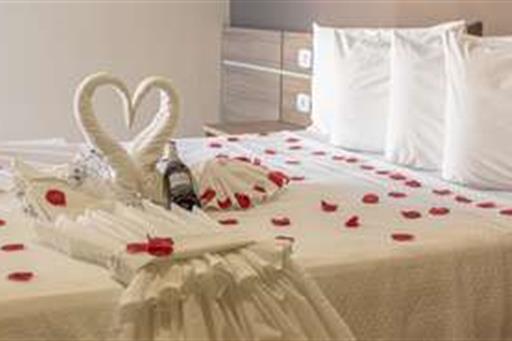 tcasal lua de mel1_menor.jpg