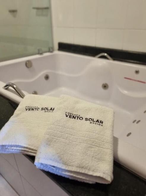 Suíte Deluxe com Banheira de Hidromassagem-5.jpg
