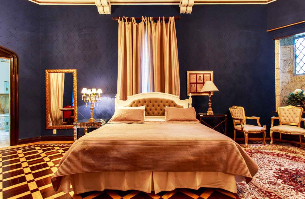 Hotel-Castelo-de-Itaipava-Suíte-Imperial.jpg