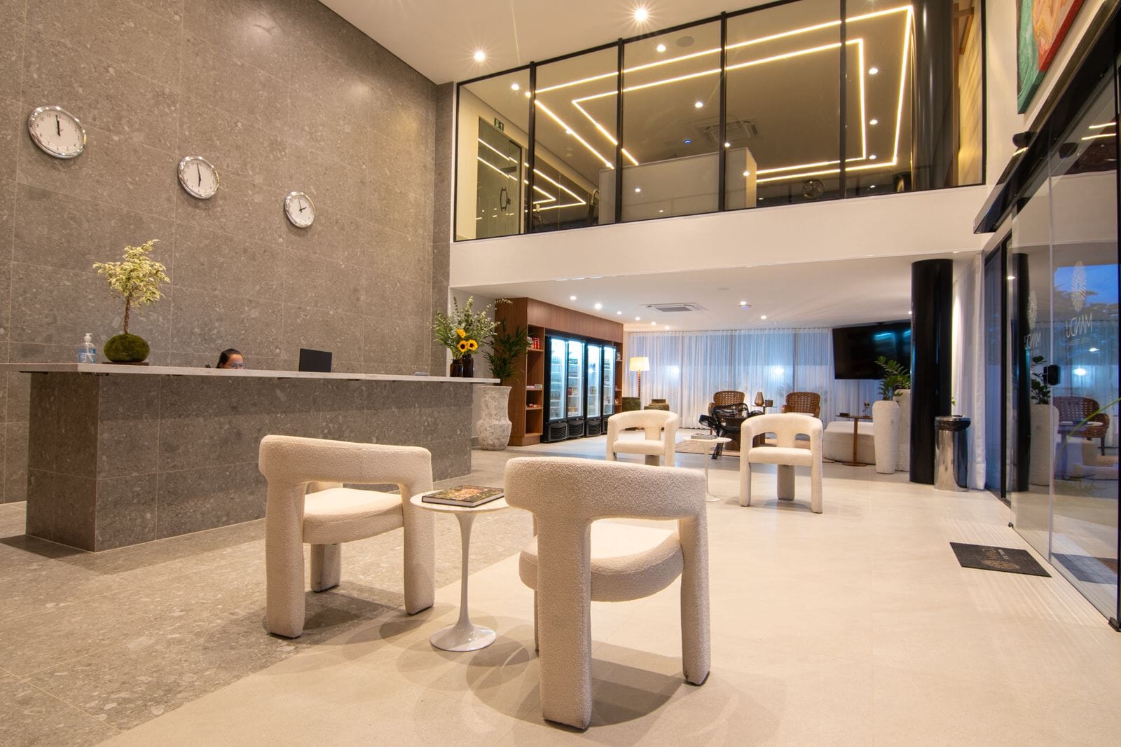 Mandu Hotel 4