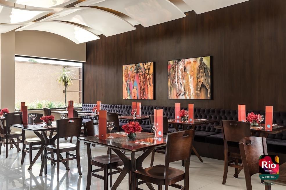 Bistro 2.jpg